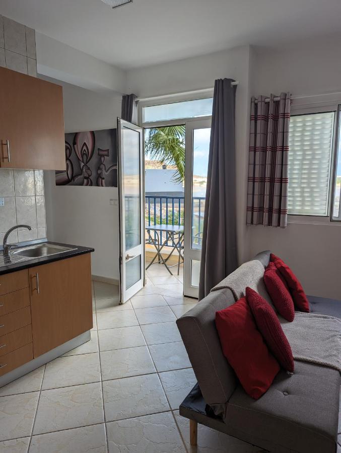 Vila Cabral 1 Bed Apt - Wi-Fi & Air Con Included Sal Rei Eksteriør bilde